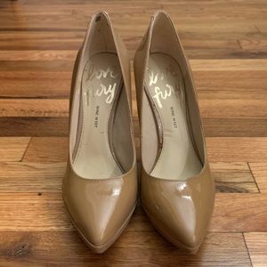 Like new: Nine West patent leather pumps